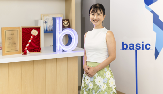 他社サービスとのAPI比較を経てもRoboRoboを継続。ベーシックが評価した「5年間の安心感」